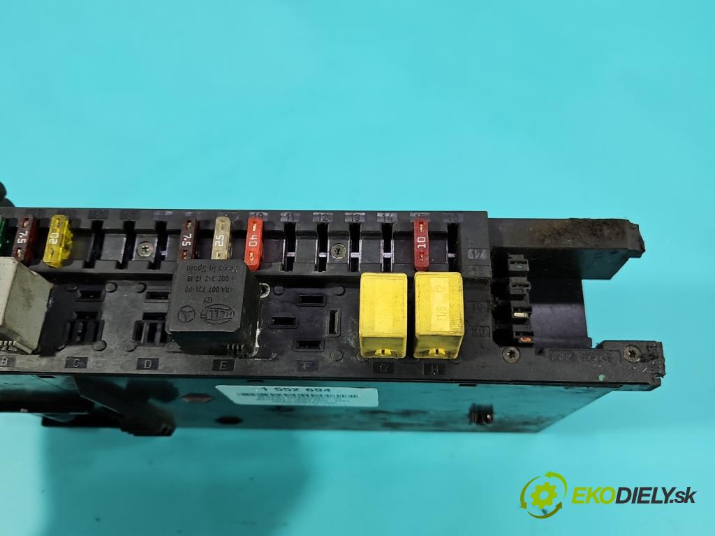 Mercedes C W203 2000-2007 1.8 kompressor 143 hp manual 105 kW 1796 cm3 4- skříňka pojistková 2035451801 (Pojistková skříňka)