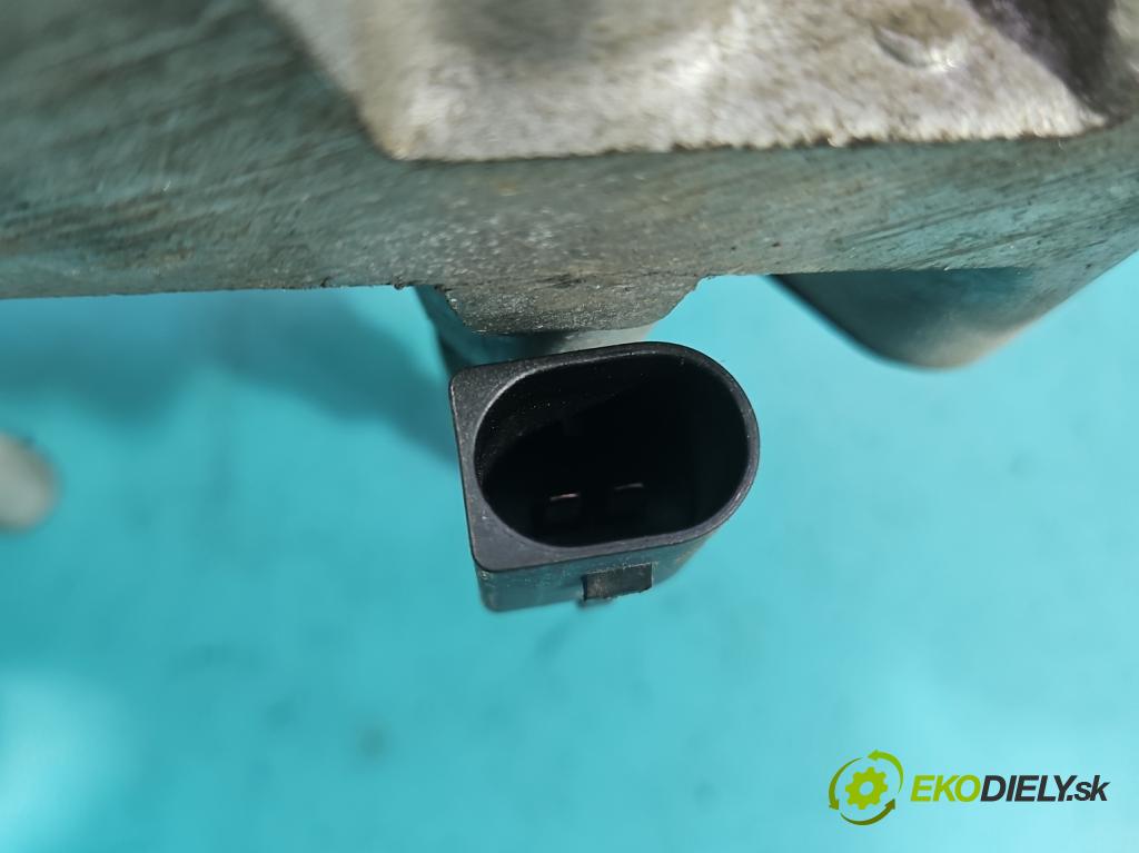 Vw Golf V 2003-2009 1.4 FSI 90 HP manual 66 kW 1390 cm3 5- vstrek 03C906036A (Vstrekovač paliva)