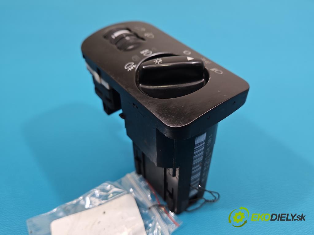 Seat Toledo II 1998-2004 1.9 tdi 110 hp manual 81 kW 1896 cm3 4- Přepínač světel na deska: 1M1941531E