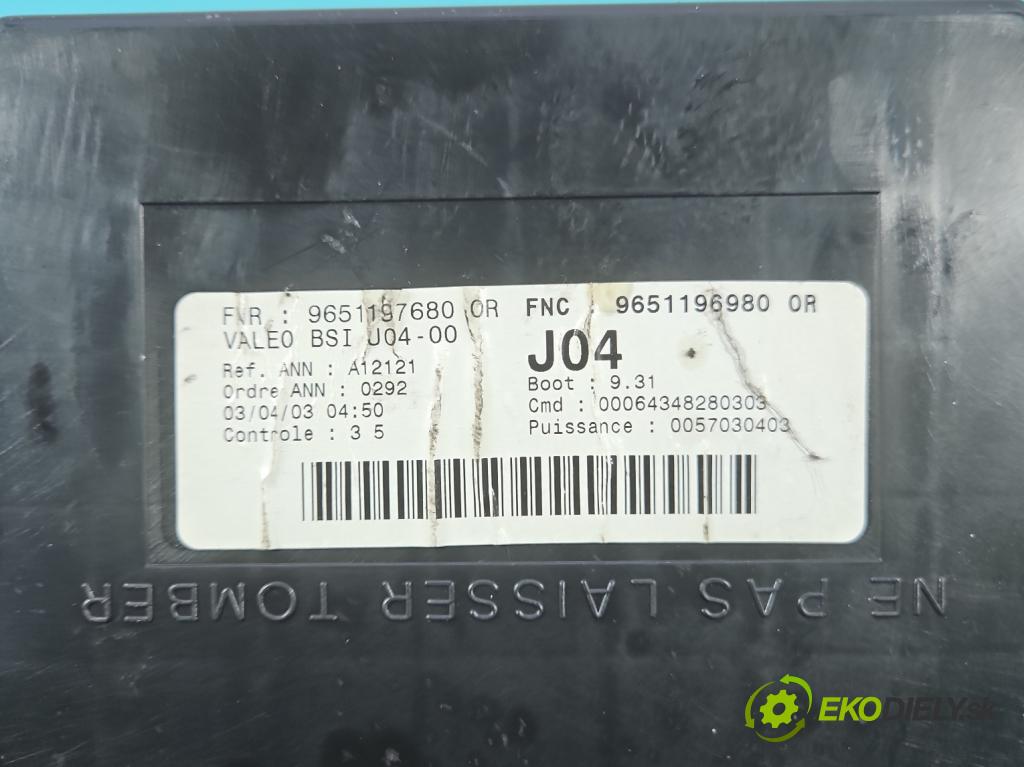 Peugeot 307 2.0 hdi 109 hp manual 80 kW 1997 cm3 5- řídící jednotka 9651196980