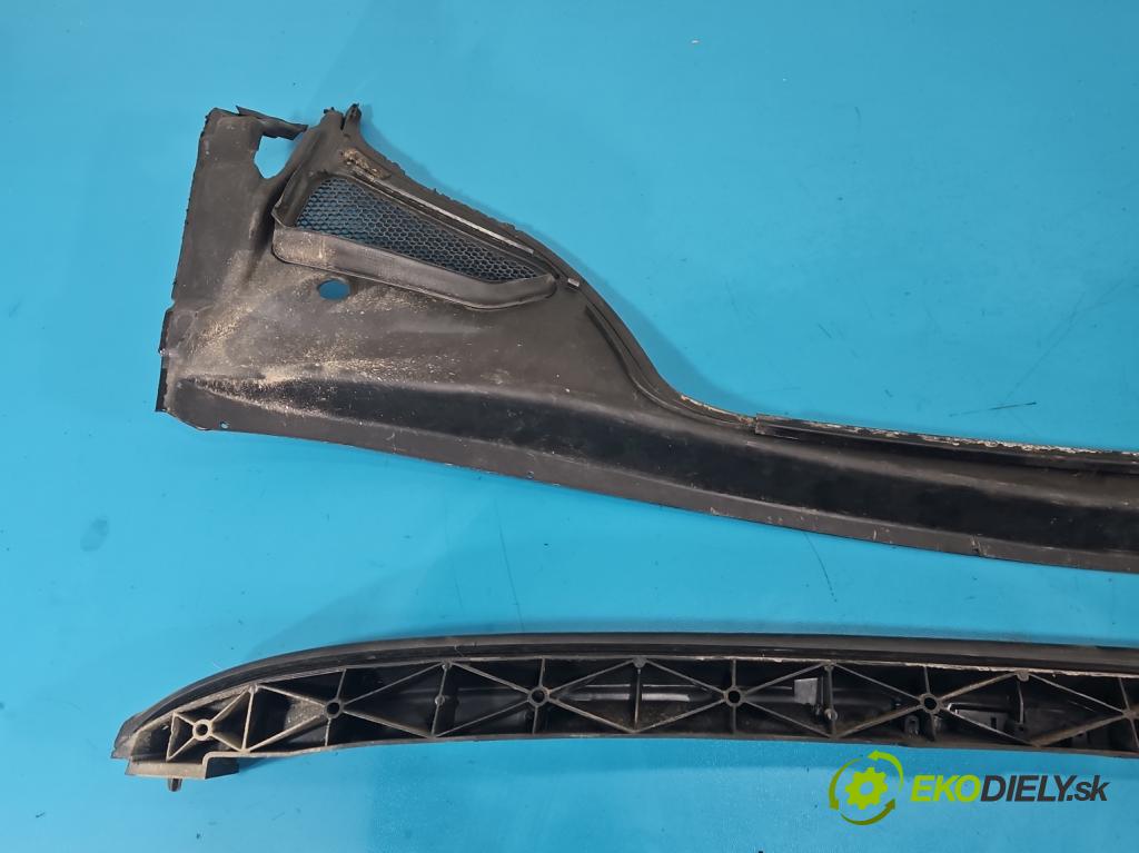 Peugeot 307 2.0 hdi 109 HP manual 80 kW 1997 cm3 5- torpédo 9634012577 (Torpédo (plast pod čelným sklom))