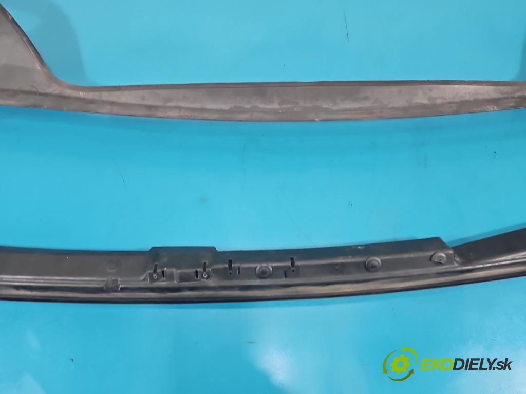 Peugeot 307 2.0 hdi 109 HP manual 80 kW 1997 cm3 5- torpédo 9634012577 (Torpédo (plast pod čelným sklom))