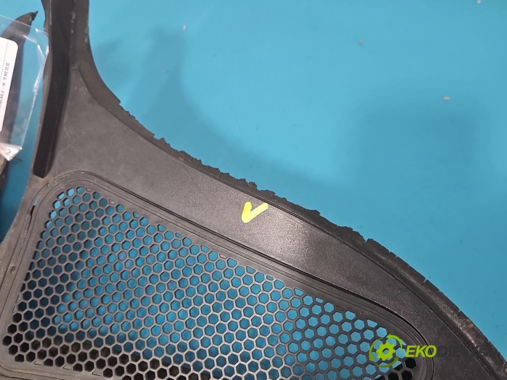 Peugeot 307 2.0 hdi 109 HP manual 80 kW 1997 cm3 5- torpédo 9634012577 (Torpédo (plast pod čelným sklom))