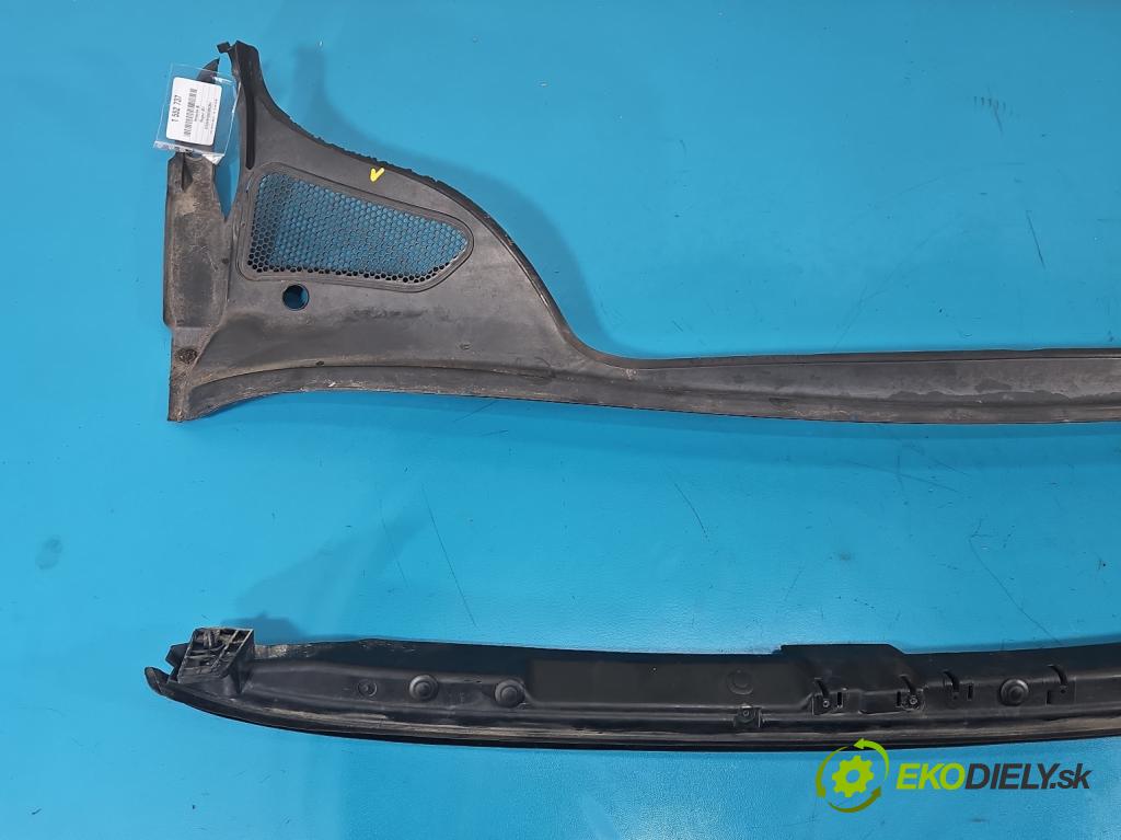 Peugeot 307 2.0 hdi 109 HP manual 80 kW 1997 cm3 5- torpédo 9634012577 (Torpédo (plast pod čelným sklom))