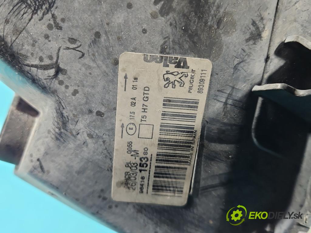 Peugeot 307 2.0 hdi 109 HP manual 80 kW 1997 cm3 5- Reflektor: ľavý (Kľučka dverí ostatné)