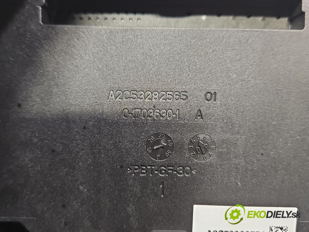 Audi A4 B8 2007-2015 2.0 tdi 136hp manual 100 kW 1968 cm3 4- řídící jednotka 8K0907801H