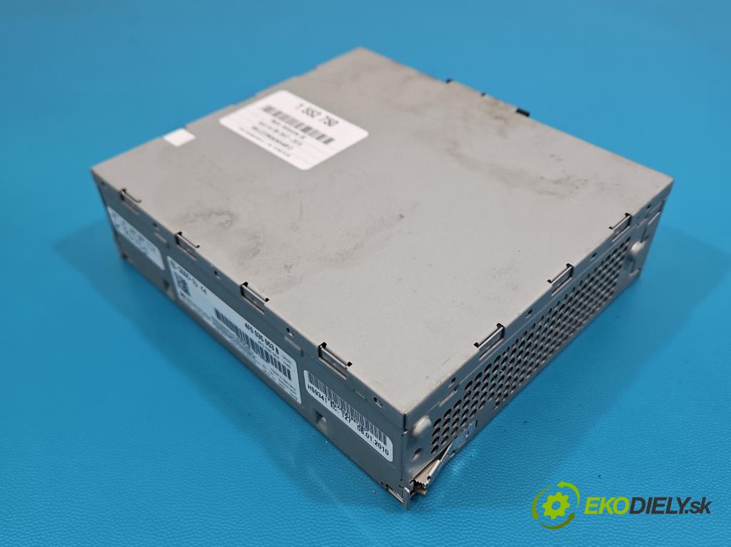 Audi A4 B8 2007-2015 2.0 tdi 136hp manual 100 kW 1968 cm3 4- Radio továrna: 4F0035053B