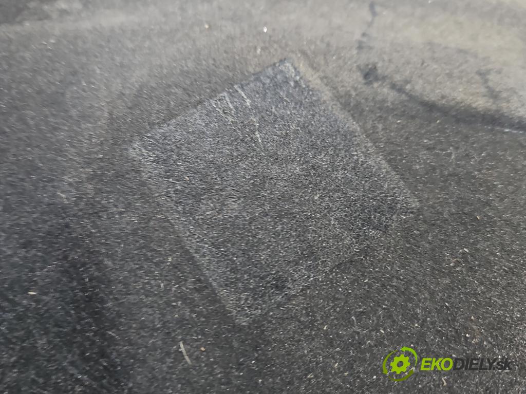 Audi A4 B8 2007-2015 2.0 tdi 136hp manual 100 kW 1968 cm3 4- zvuková izolace kapoty