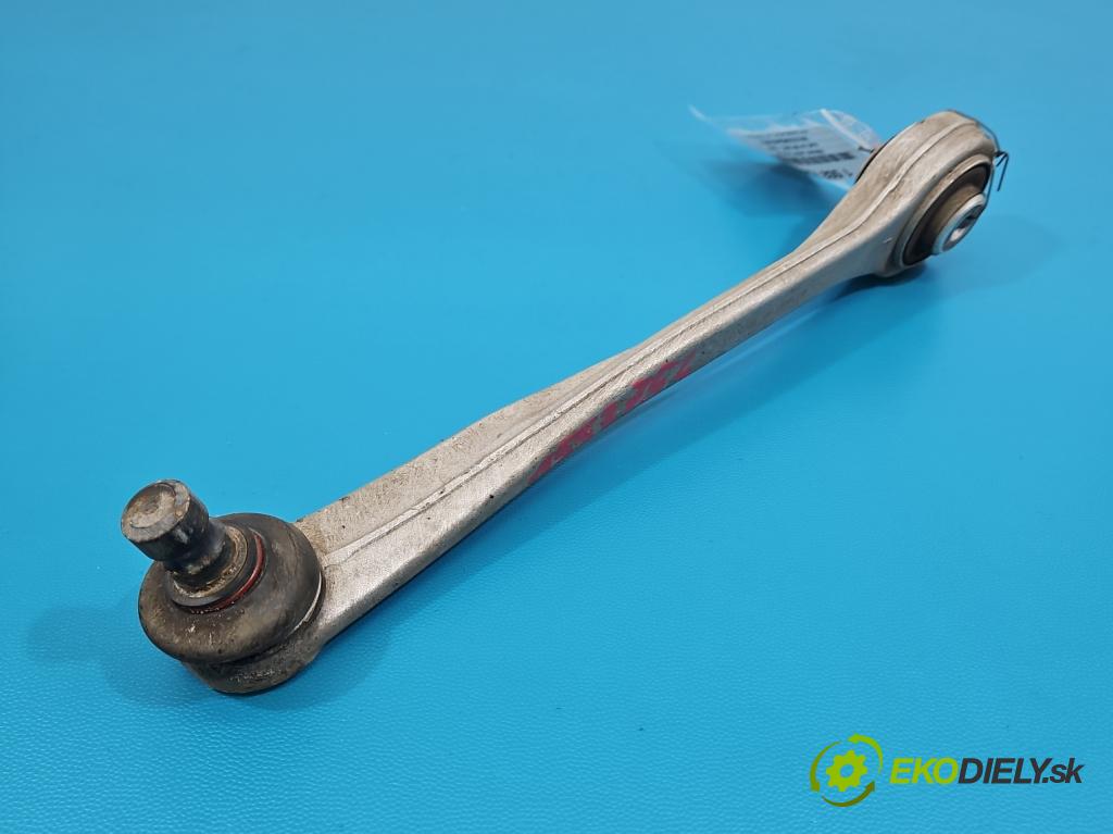 Audi A4 B8 2007-2015 2.0 tdi 136 HP manual 100 kW 1968 cm3 4- predné ľavý  (Kľučka dverí ostatné)