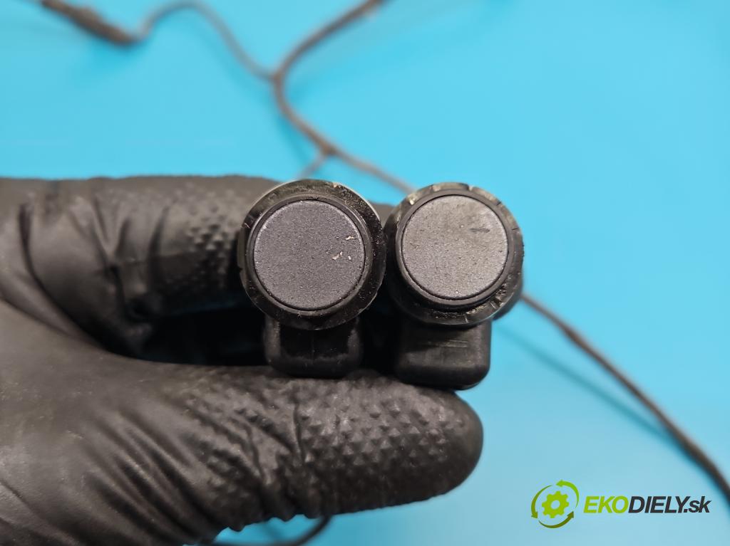 Audi A4 B8 2007-2015 2.0 tdi 136hp manual 100 kW 1968 cm3 4- snímač parkování 8K0971095A