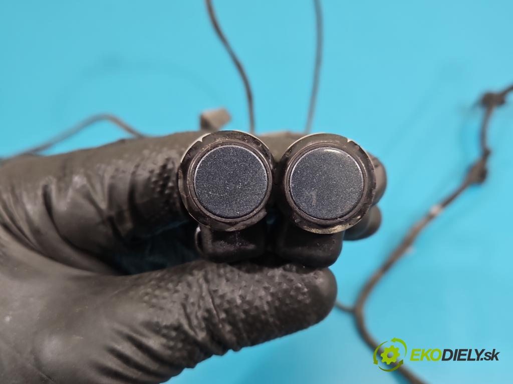 Audi A4 B8 2007-2015 2.0 tdi 136hp manual 100 kW 1968 cm3 4- snímač parkování 8K0971095A