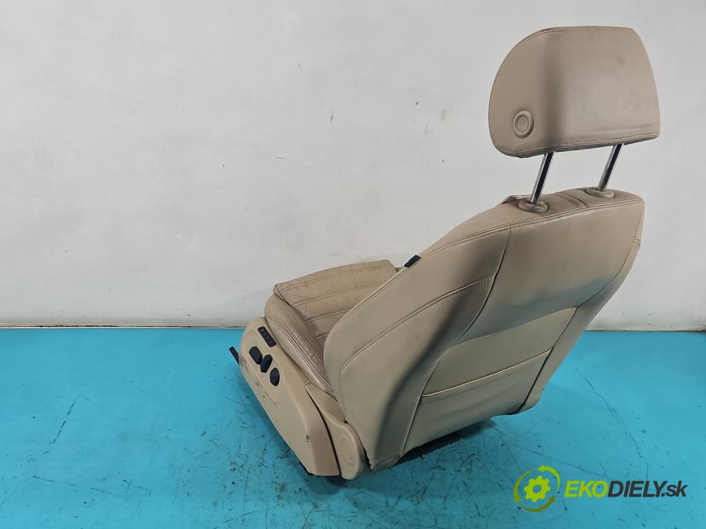 Vw Passat B6 2005-2010 2.0 FSI 150 hp manual 110 kW 1984 cm3 4- Sedadlo levý  (Sedadlo)