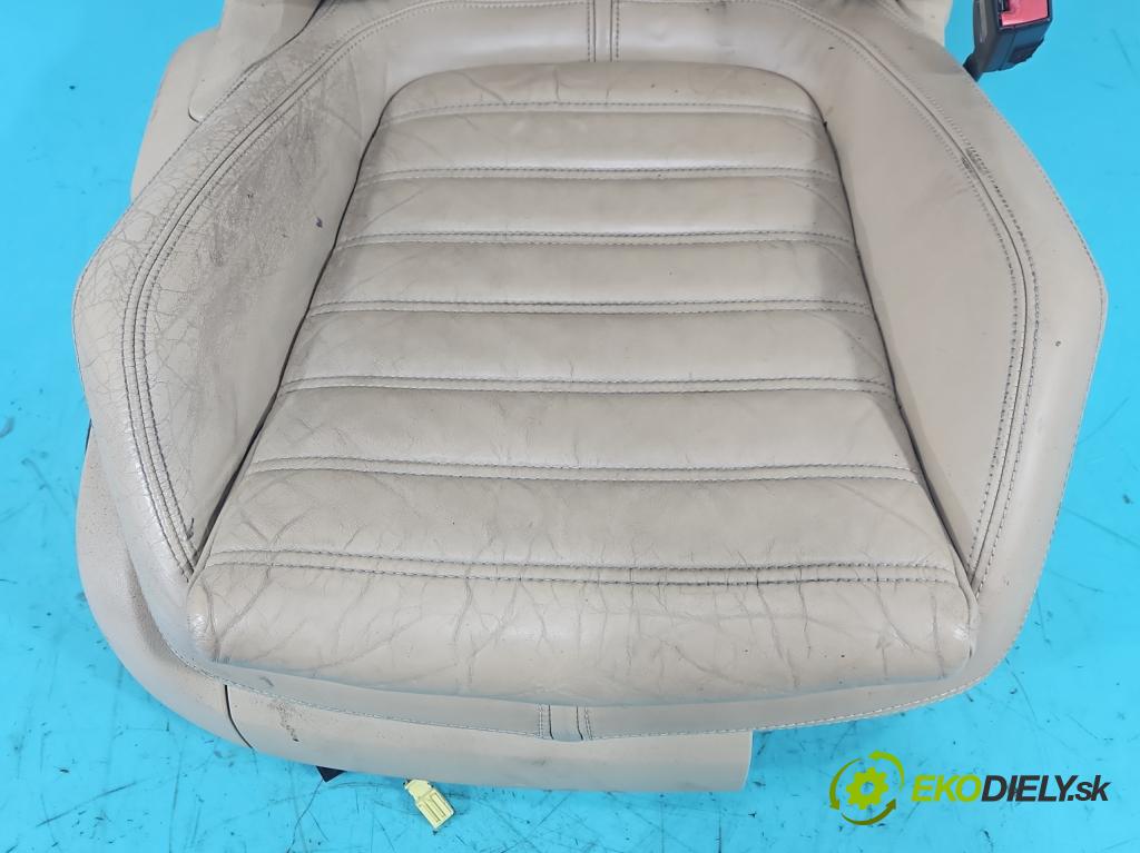Vw Passat B6 2005-2010 2.0 FSI 150 hp manual 110 kW 1984 cm3 4- Sedadlo pravý  (Sedadlo)