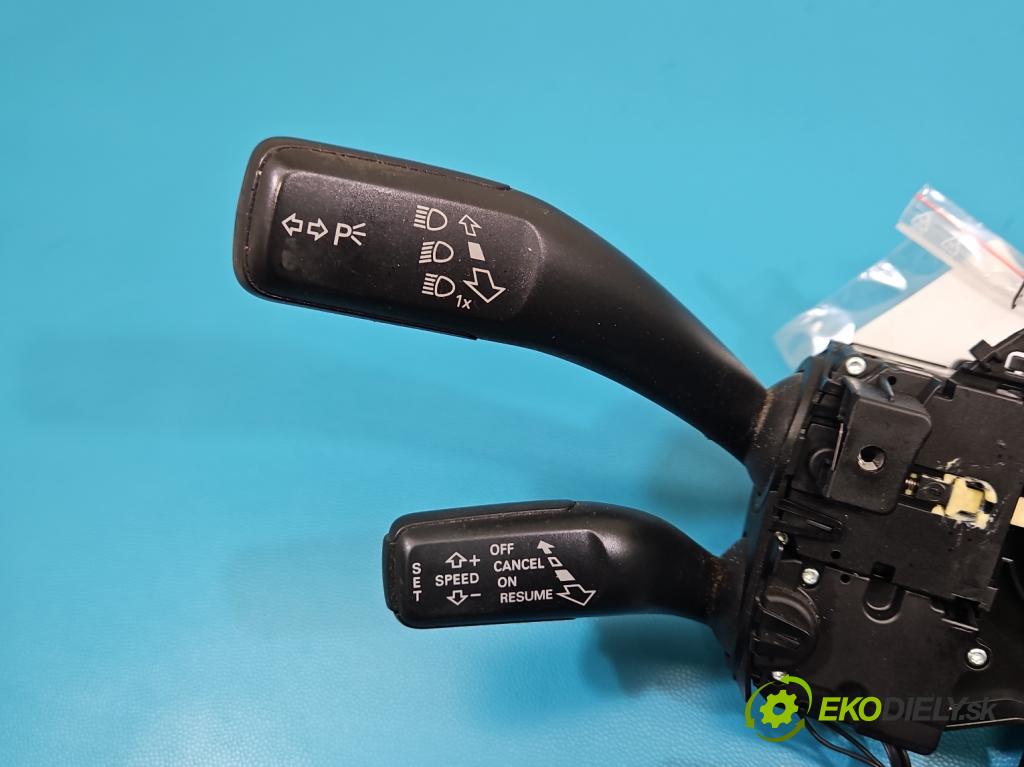 Audi A4 B8 2007-2015 2.0 tdi 136 HP manual 100 kW 1968 cm3 4- prepínač komplex: 8K0953502BD (Prepínacie páčky pod volantom)