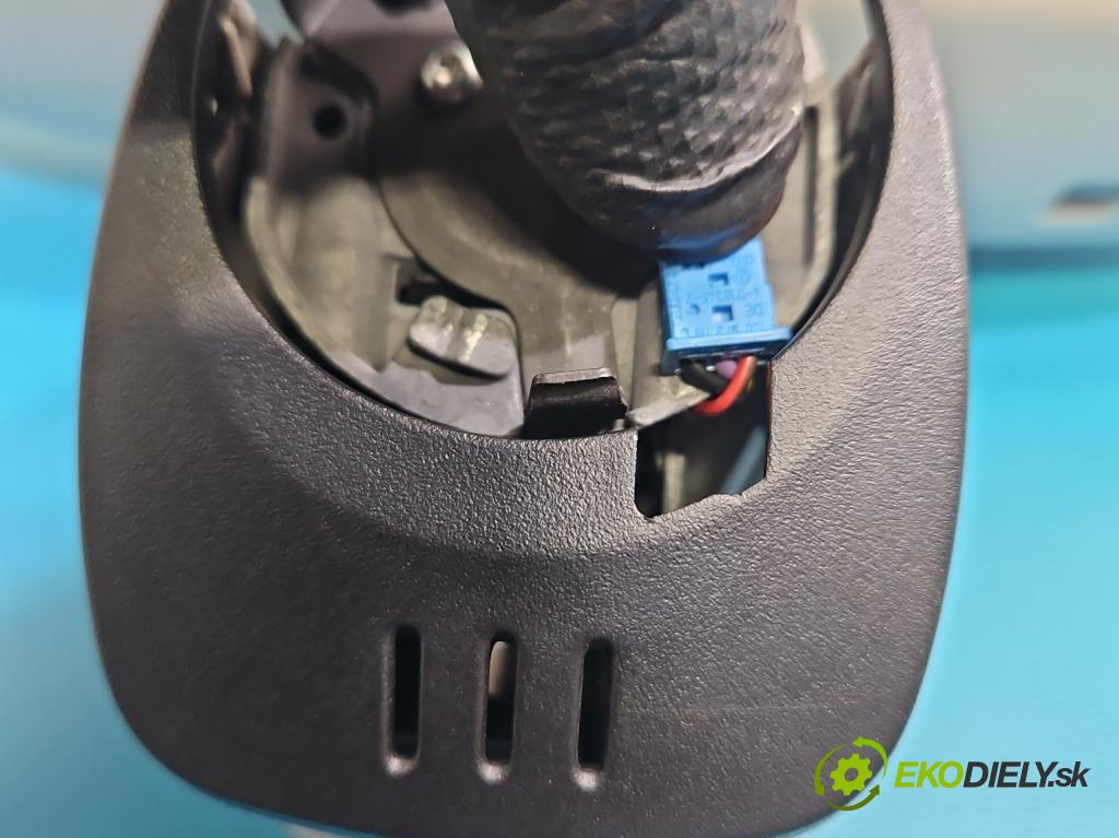 Audi A4 B8 2007-2015 2.0 tdi 136hp manual 100 kW 1968 cm3 4- zpětné zrcátko vnitřní 8K0857511E (Vnitřní zpětné zrcátko)