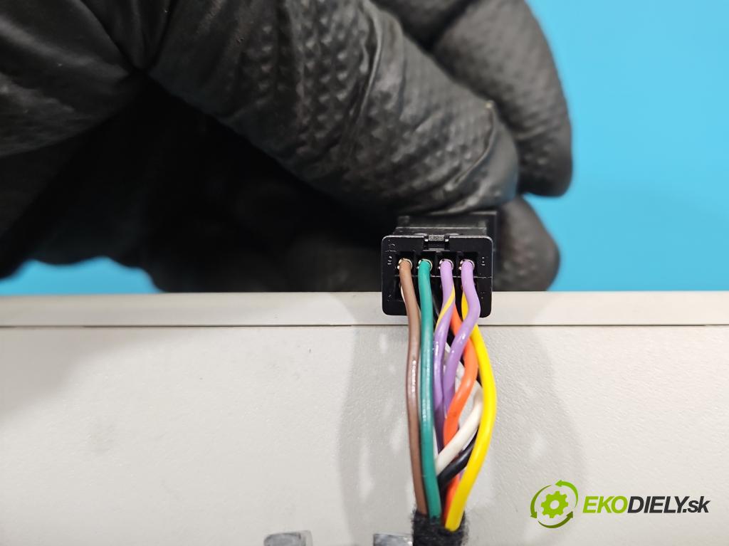 Audi A4 B8 2007-2015 2.0 tdi 136hp manual 100 kW 1968 cm3 4- zpětné zrcátko vnitřní 8K0857511E (Vnitřní zpětné zrcátko)