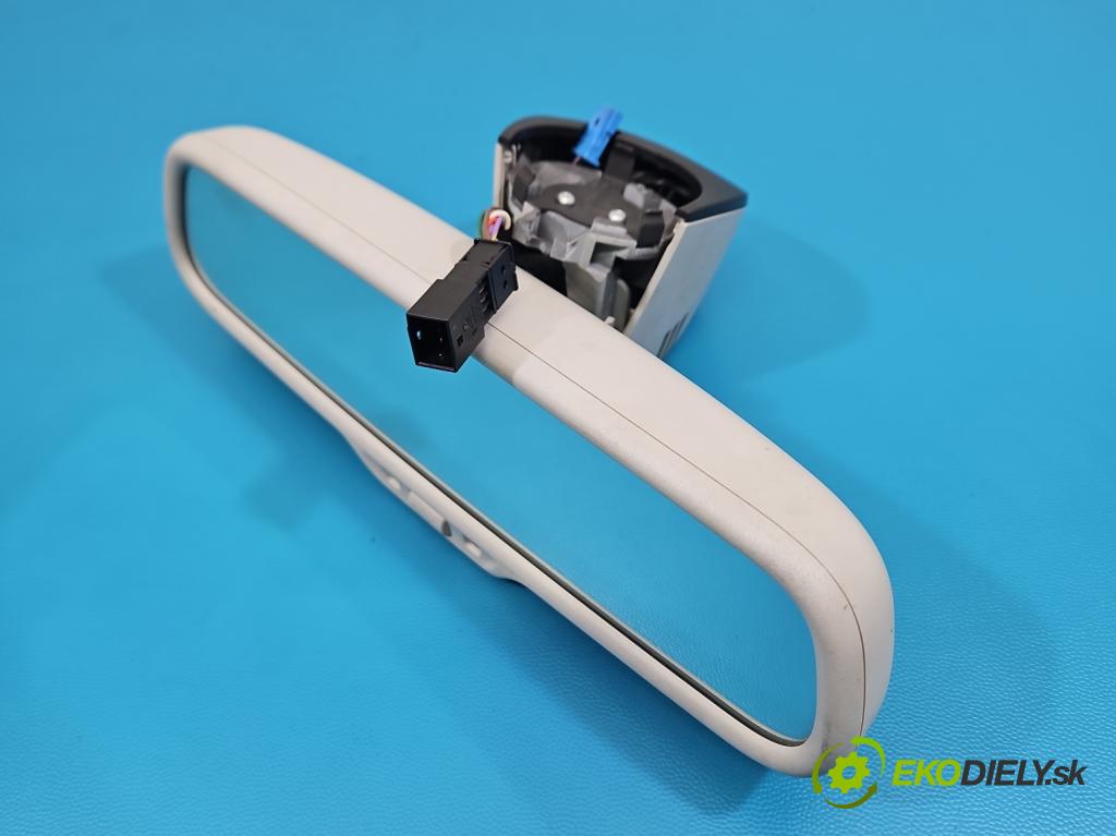 Audi A4 B8 2007-2015 2.0 tdi 136 HP manual 100 kW 1968 cm3 4- zrkadlo uvnitř: 8K0857511E (Spätné zrkadlo vnútorné)