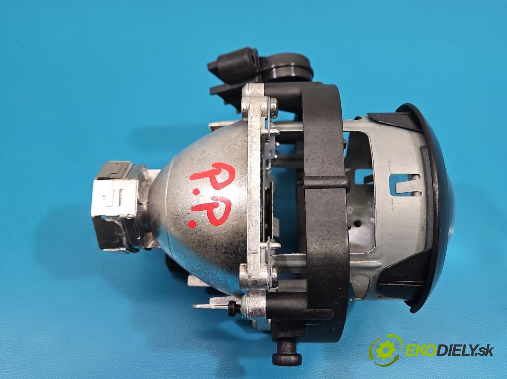 Audi A4 B8 2007-2015 2.0 tdi 136hp manual 100 kW 1968 cm3 4- čočka reflektor: pravé části 1305323