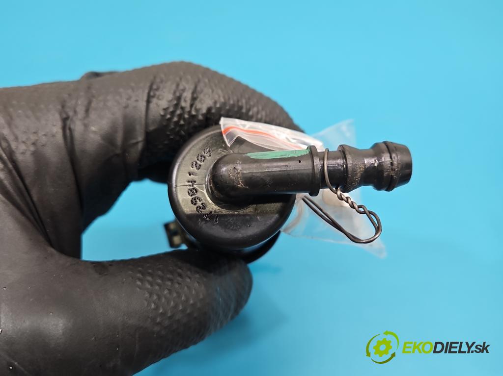 Audi A4 B8 2007-2015 2.0 tdi 136 HP manual 100 kW 1968 cm3 4- ostrekovač reflektor: ľavý 8K0955101A (Motorček ostrekovačov)