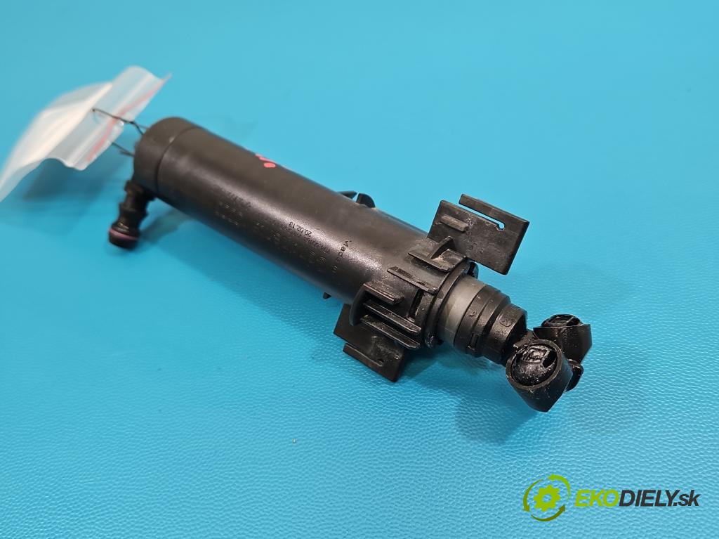 Audi A4 B8 2007-2015 2.0 tdi 136 HP manual 100 kW 1968 cm3 4- ostrekovač reflektor: pravý 8K0955102B