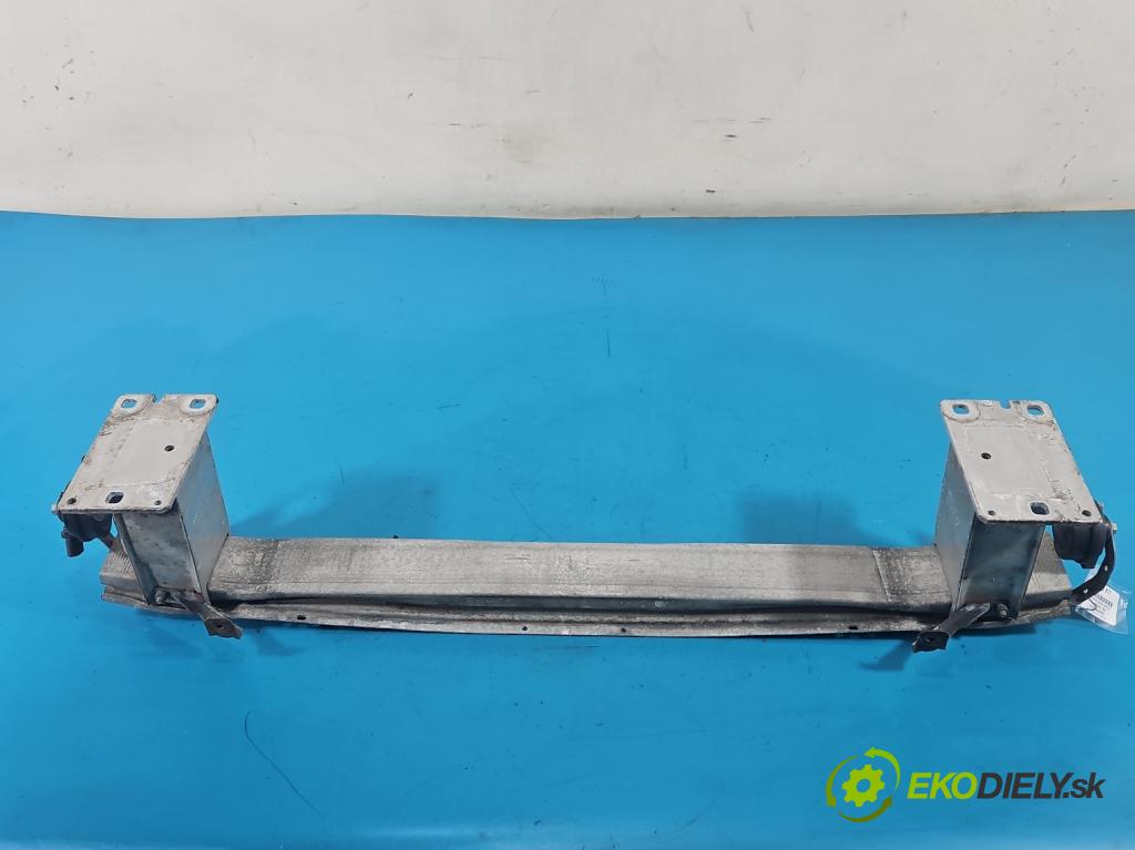 Audi A4 B8 2007-2015 2.0 tdi 136 HP manual 100 kW 1968 cm3 4- výstuha nárazník predné 8K0807134C