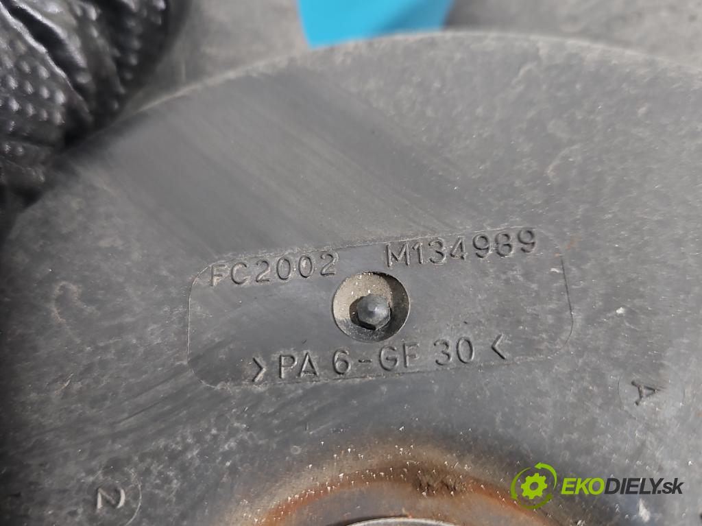 Audi A4 B8 2007-2015 2.0 tdi 136hp manual 100 kW 1968 cm3 4- ventilátor chladič 8K0121003M