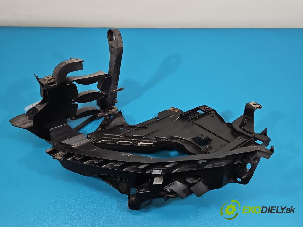 Audi A4 B8 2007-2015 2.0 tdi 136hp manual 100 kW 1968 cm3 4- lišta pod světly 8K0805607A