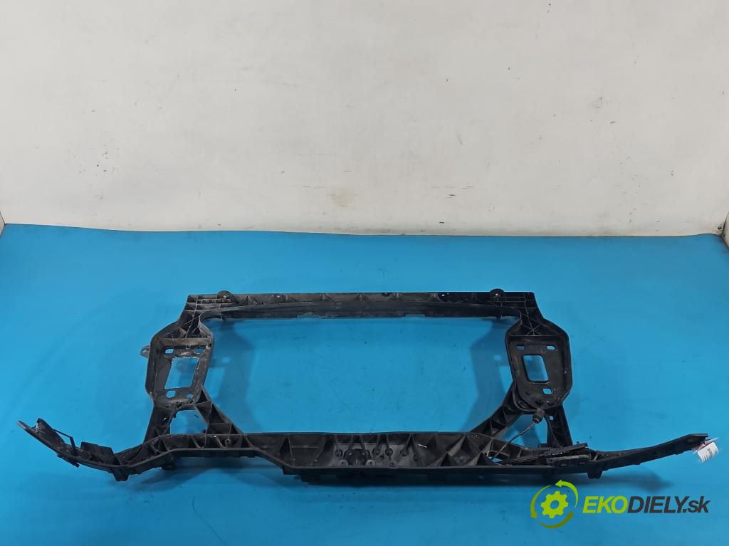 Audi A4 B8 2007-2015 2.0 tdi 136 HP manual 100 kW 1968 cm3 4- pas predný 8K0805499 (Výstuha predná)