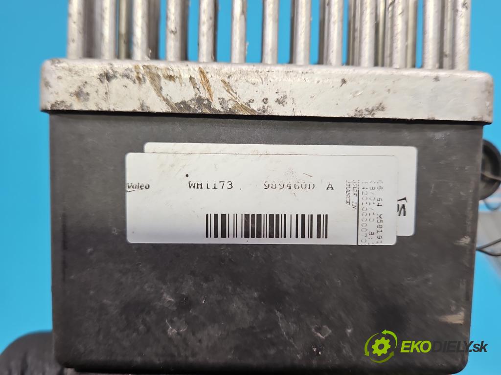 Audi A4 B8 2007-2015 2.0 tdi 136 HP manual 100 kW 1968 cm3 4- Relé: ventilátoru 8K0959501C