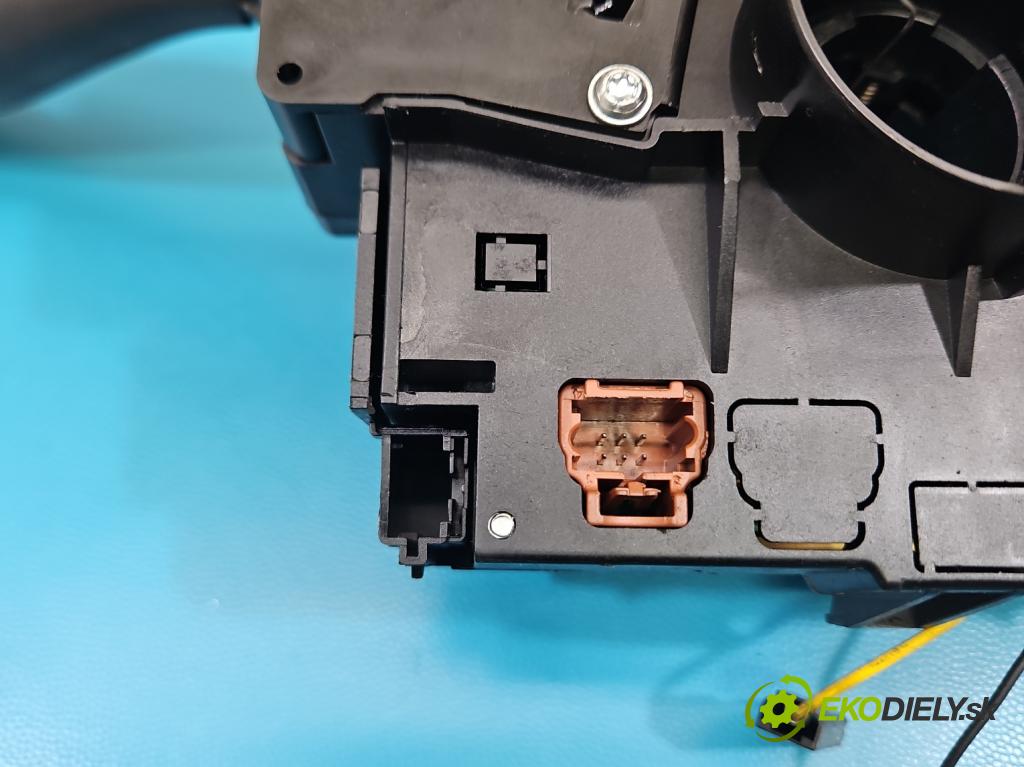 Citroen C3 I 2002-2009 1.4 hdi 90 HP manual 66 kW 1398 cm3 5- prepínač komplex: 96488214XT (Prepínacie páčky pod volantom)