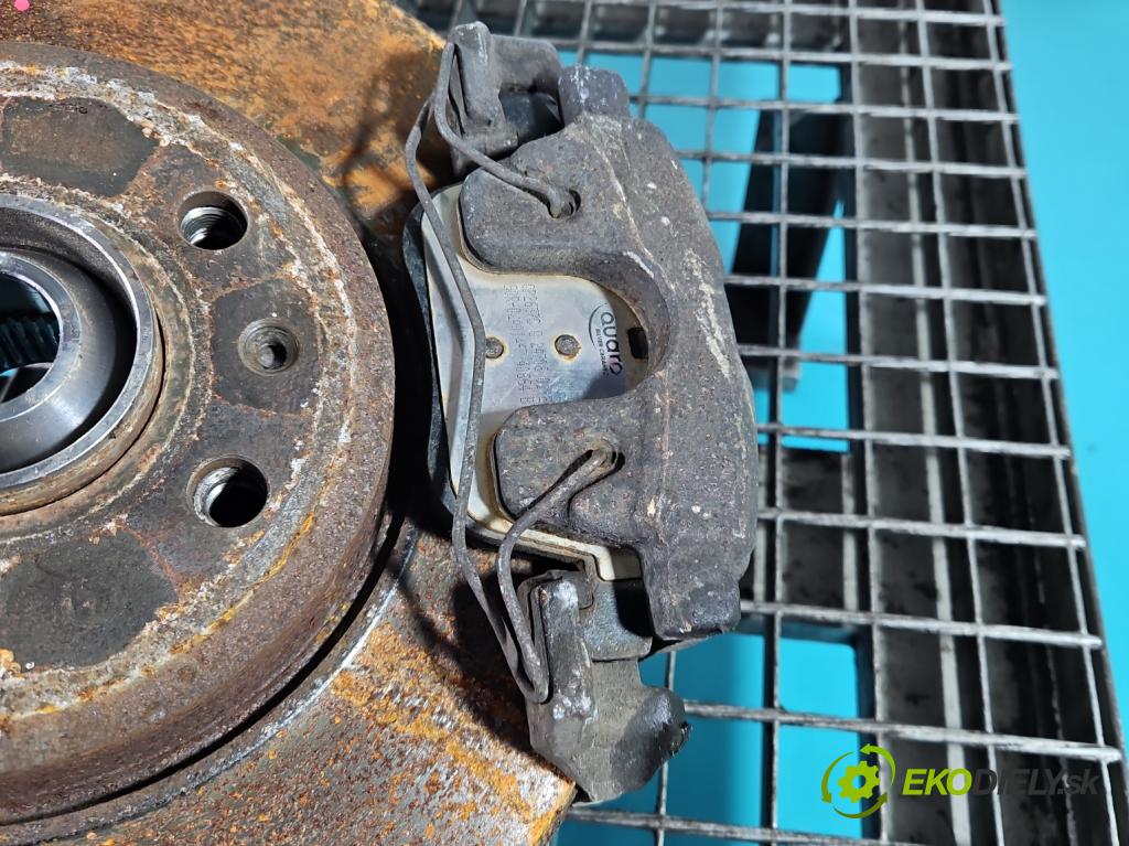 Audi A4 B8 2007-2015 2.0 tdi 136 HP manual 100 kW 1968 cm3 4- brzdič predné ľavý  (Kľučka dverí ostatné)