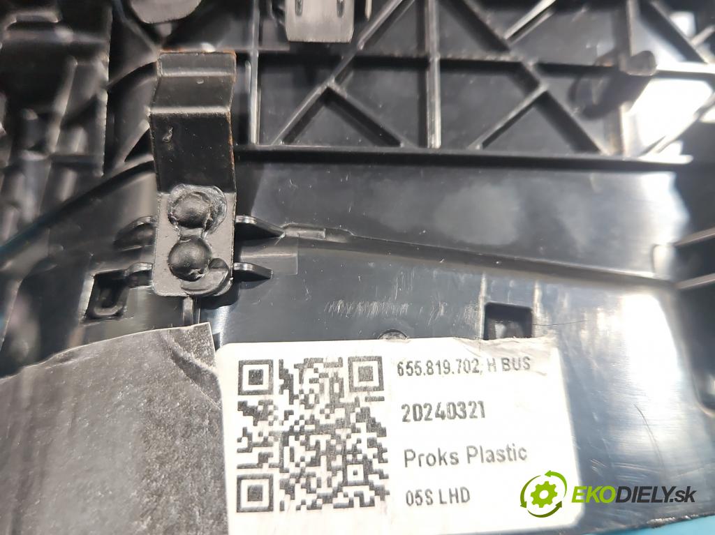 Skoda Kamiq 1.0 TSI 116 hp automatic 85 kW 999 cm3 5- lišta ozdobná interiéry: 655819701H