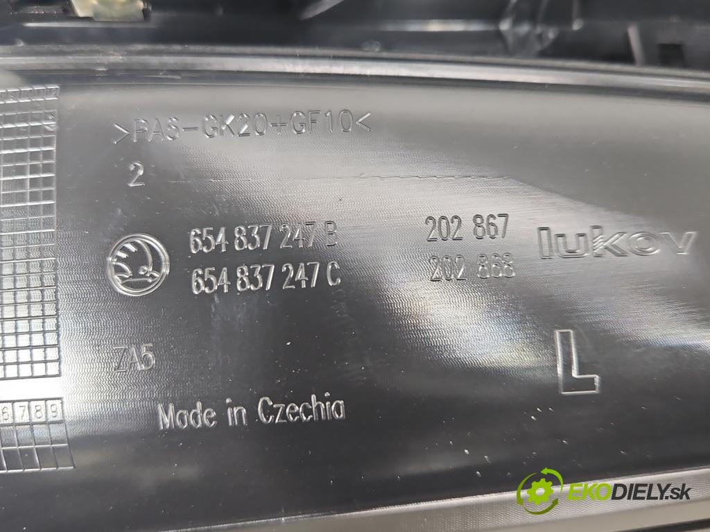 Skoda Kamiq 1.0 TSI 116 HP automatic 85 kW 999 cm3 5- Čalounictví: dvere predné ľavé