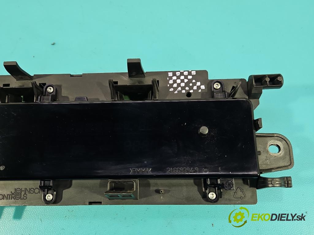 Renault Scenic II 2003-2009 1.6 16V 113 HP manual 83 kW 1598 cm3 5- prístrojovka/ budíky P8200365607E (Prístrojová doska)