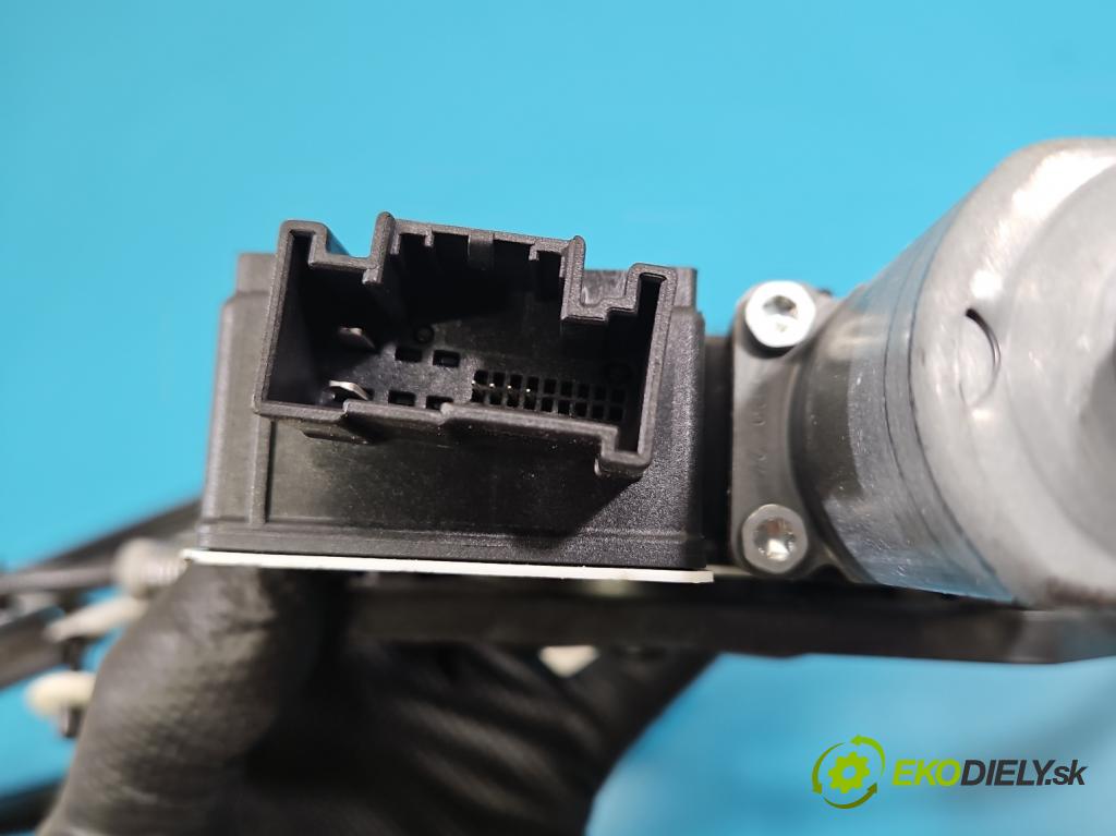 Skoda Kamiq 1.0 TSI 116 HP automatic 85 kW 999 cm3 5- mechanizmus okna predné pravý 2Q1959406C