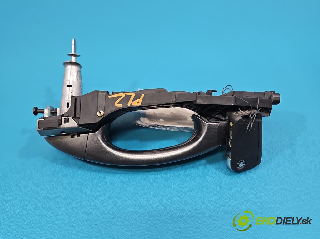 Skoda Kamiq 1.0 TSI 116 HP automatic 85 kW 999 cm3 5- rukoväť predné ľavé mimo:  (Kľučka dverí vonkajšia predná ľavá)