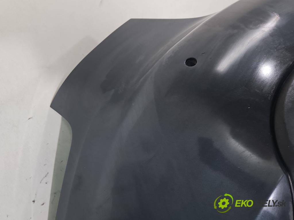 Audi A4 B8 2007-2015 2.0 tdi 136hp manual 100 kW 1968 cm3 4- nárazník zadní  (Klika dveří ostatní)