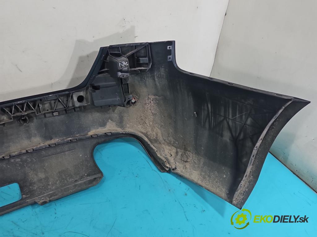 Audi A4 B8 2007-2015 2.0 tdi 136hp manual 100 kW 1968 cm3 4- nárazník zadní  (Klika dveří ostatní)