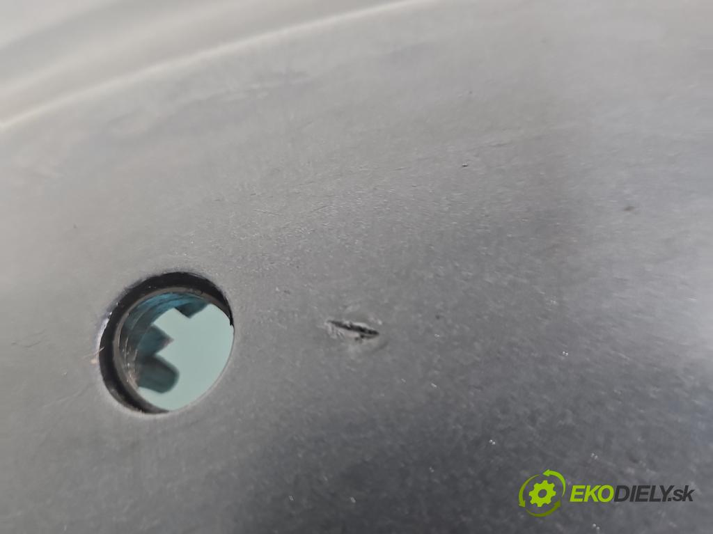 Audi A4 B8 2007-2015 2.0 tdi 136hp manual 100 kW 1968 cm3 4- nárazník zadní  (Klika dveří ostatní)