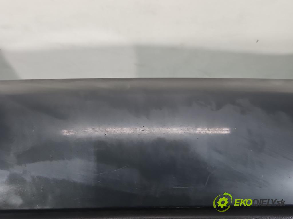 Audi A4 B8 2007-2015 2.0 tdi 136hp manual 100 kW 1968 cm3 4- nárazník zadní  (Klika dveří ostatní)