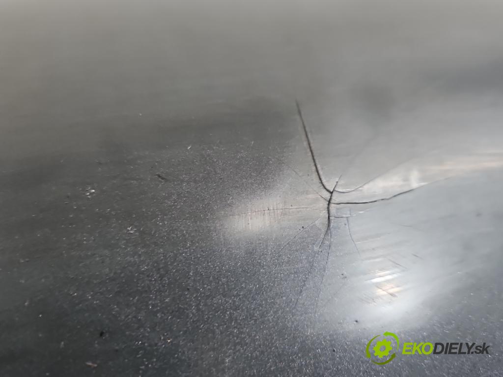 Audi A4 B8 2007-2015 2.0 tdi 136hp manual 100 kW 1968 cm3 4- nárazník zadní  (Klika dveří ostatní)