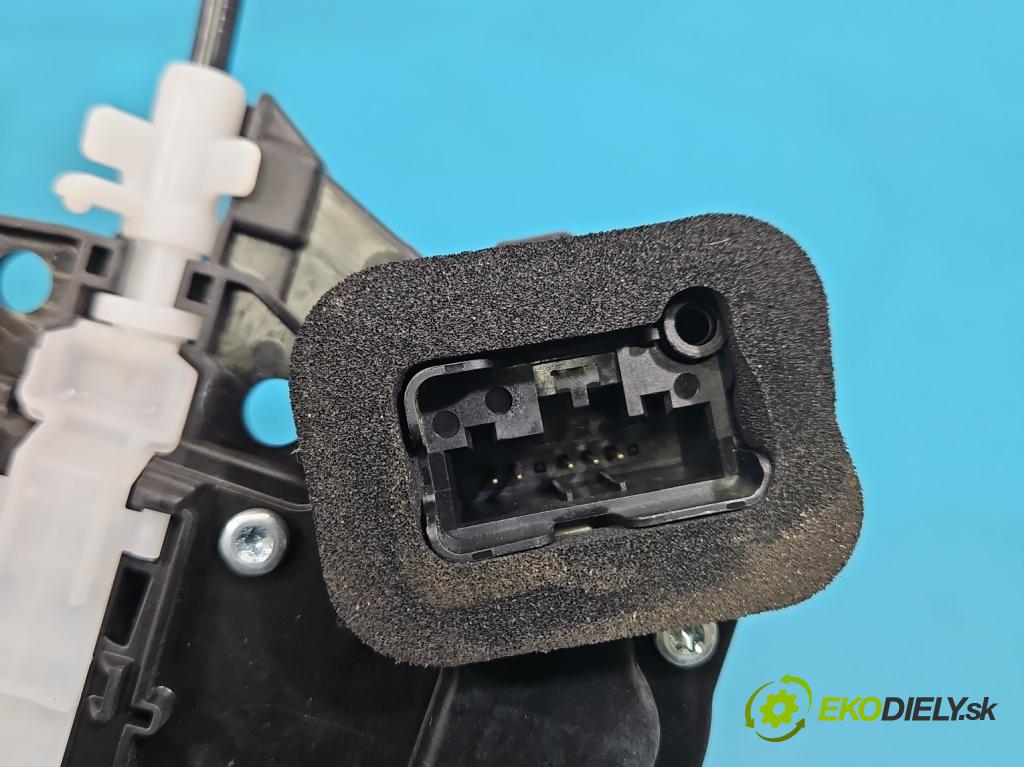 Skoda Kamiq 1.0 TSI 116 hp automatic 85 kW 999 cm3 5- zámek zadní pravý 10A839016B