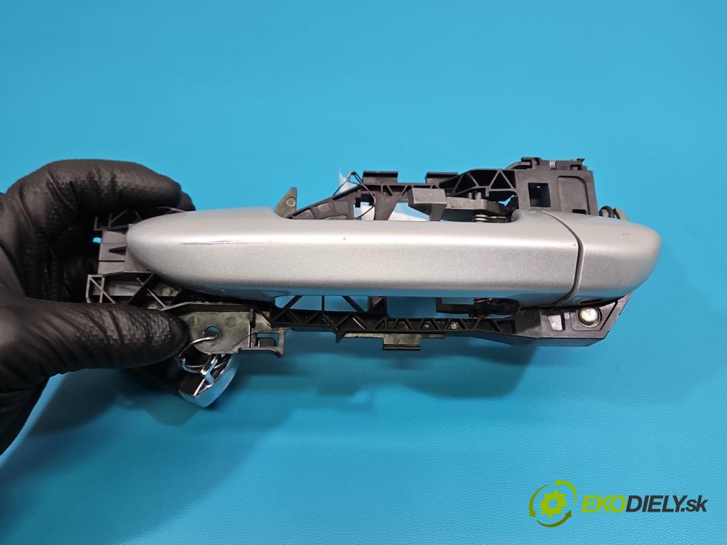 Vw Passat B6 2005-2010 2.0 tdi 140 HP automatic 103 kW 1968 cm3 5- rukoväť predné ľavé mimo: 3C0837885H (Kľučka dverí vonkajšia predná ľavá)