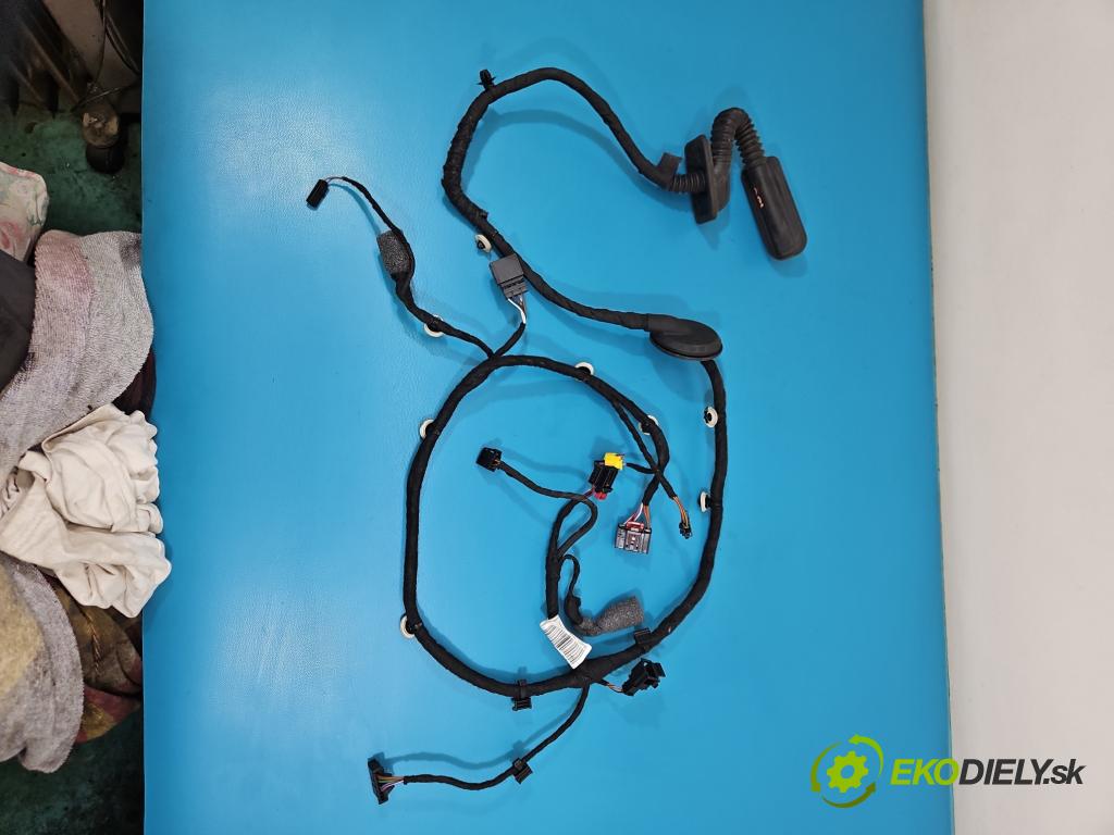 Skoda Kamiq 1.0 TSI 116 HP automatic 85 kW 999 cm3 5- Zväzok: dvere predné vľavo: 654971120KB