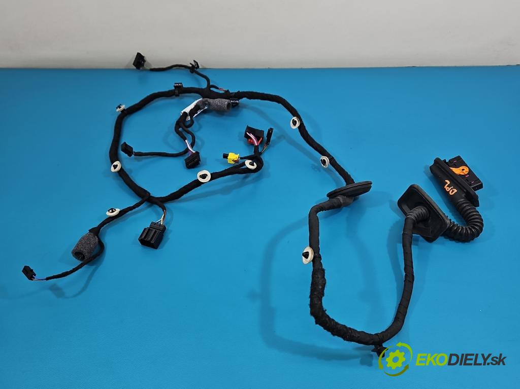 Skoda Kamiq 1.0 TSI 116 hp automatic 85 kW 999 cm3 5- Balíček: dveře přední vlevo 654971120KB