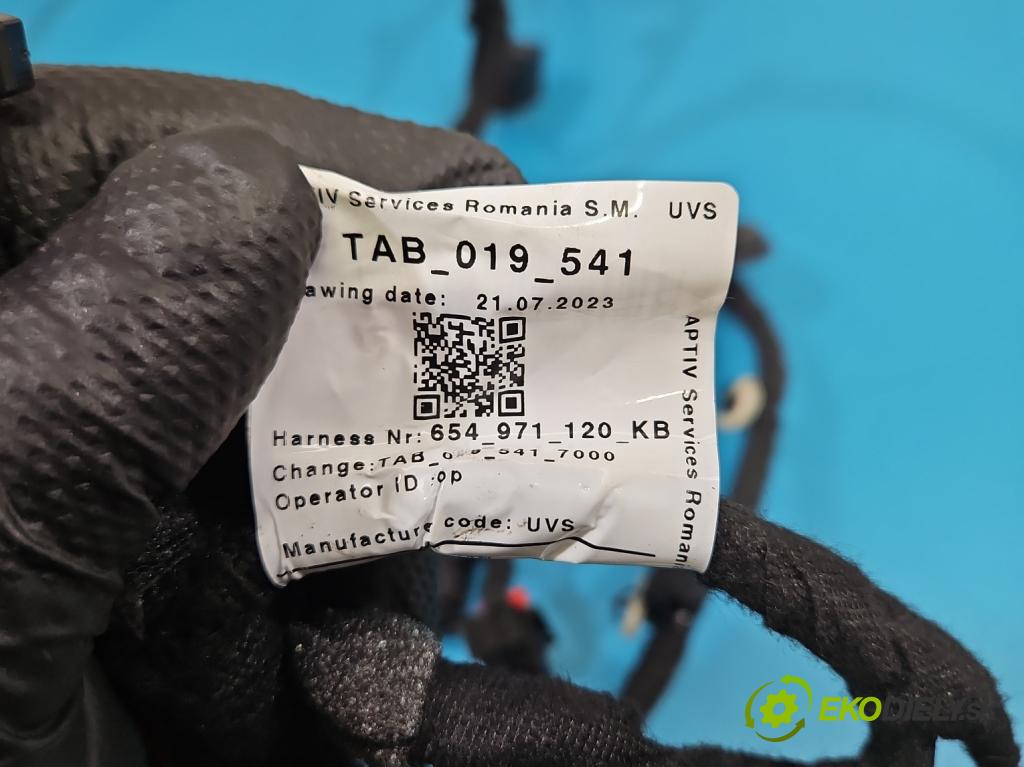 Skoda Kamiq 1.0 TSI 116 HP automatic 85 kW 999 cm3 5- Zväzok: dvere predné vľavo: 654971120KB