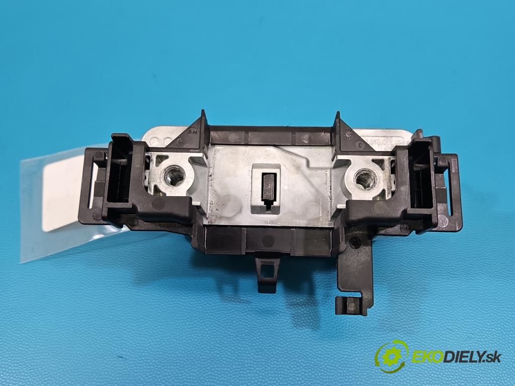 Skoda Kamiq 1.0 TSI 116 hp automatic 85 kW 999 cm3 5- Blokada: řízení: 3WA905861 (Řízení ostatní)