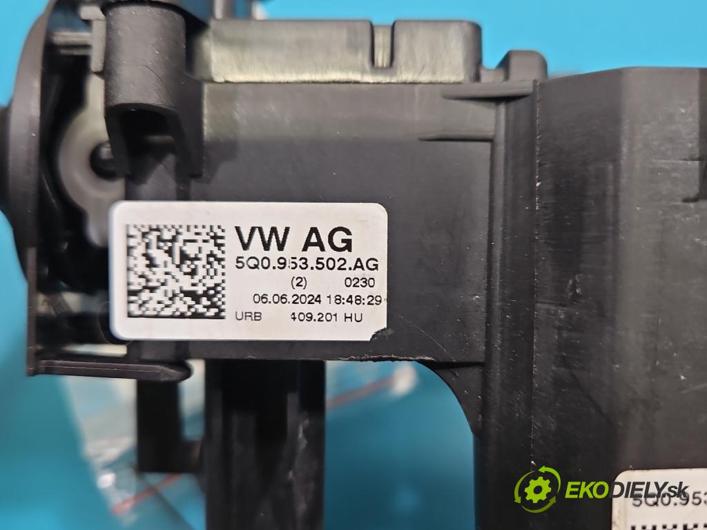 Skoda Kamiq 1.0 TSI 116 HP automatic 85 kW 999 cm3 5- prepínač komplex: 5Q0953521MR (Prepínacie páčky pod volantom)