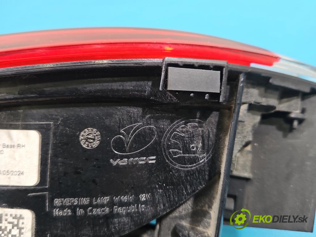 Skoda Kamiq 1.0 TSI 116 HP automatic 85 kW 999 cm3 5- svetlo / reflektor zadné pravé 658945094 (Kľučka dverí ostatné)