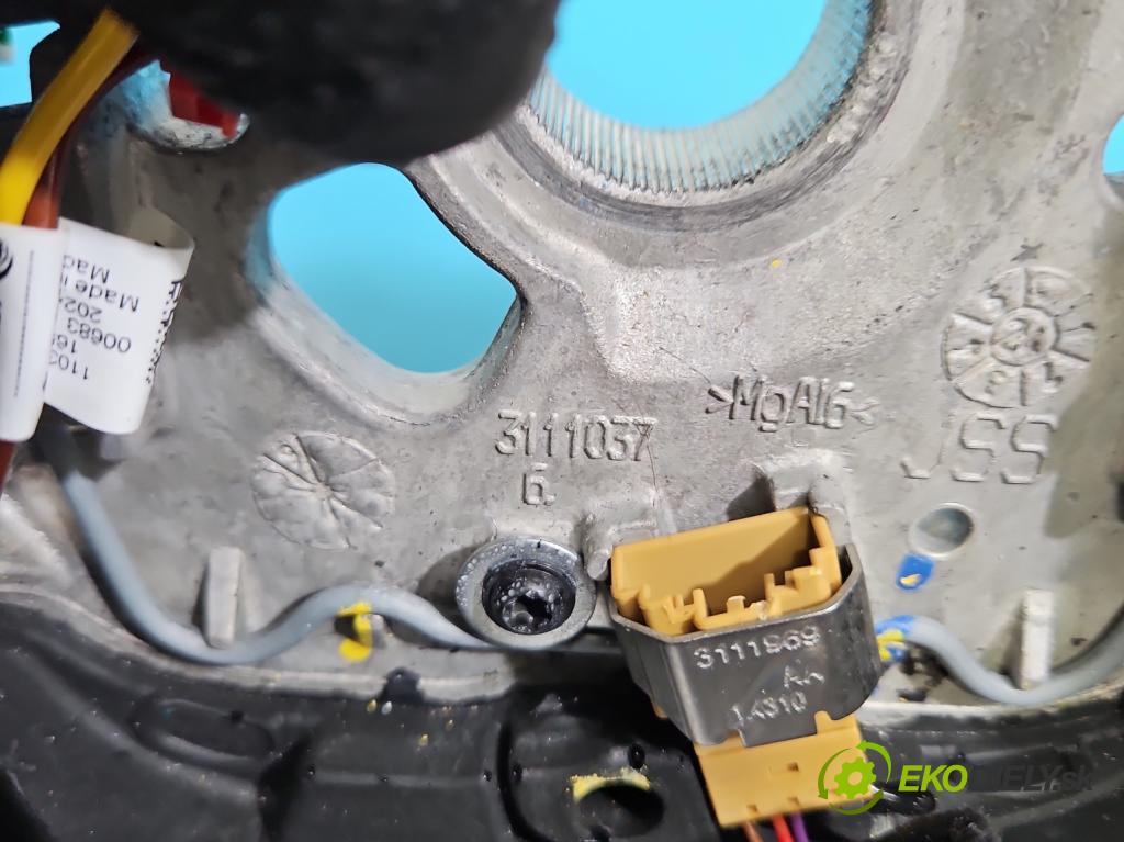 Skoda Kamiq 1.0 TSI 116 hp automatic 85 kW 999 cm3 5- volant  (Volant)